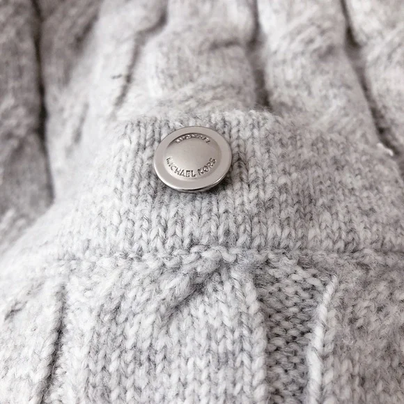 ❗SOLD ❗ Michael Kors Grey cardigan LG cable knit women's sweater - Picture 6 of 14